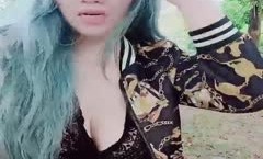 色胆巨乳台妹meiXXX最新上市！【超辣网红小婕】公园勾引路人 健身房露出