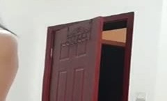 四儿媳勾引公公视频来了，偷拍公公偷看我自[zi]慰！公公大胆点儿媳想上你的床