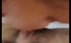 想同时操老婆和女儿骚逼骚货妈妈的女儿一定也是小骚货（女儿18岁已成年）