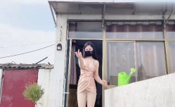 蜜汁白虎女神✨娜娜✨ 超人气台北玩偶姐姐 夏日午后激ji情 御姐骚妇诱惑勾人 肉丝淫语浪lang荡人妻