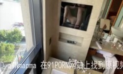 露脸可爱多闭眼享受篇落地窗前爆bao操，多多支持啊