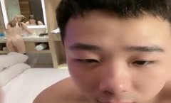 乖巧的黑丝小xiao少妇镜头前让小哥各种玩弄抽[chou]插，全程露脸深喉大鸡巴床上主动上位
