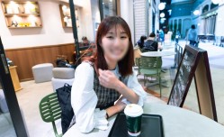 FC2-PPV-4055282 までの間1500pt最新上市！【処 女・18歳】