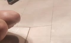 3P制服黑丝风骚学妹mei，露脸大秀让两个小哥各种玩弄，深喉草嘴口交菊花逼逼塞道具