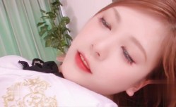 清纯小可爱 白白嫩嫩 大鸡吧快速抽查蜜臀，畅快淋漓地做[zuo]爱啪pa啪啪的声音猛男JB太大了把小妹mei妹mei操得站不起来