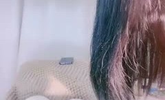 模特级网红女神！长发红唇超性感！顶级美腿全裸自[zi]慰，假屌深插超嫩粉[fen]穴