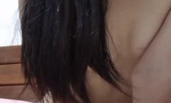 乖巧甜美眼镜妹mei！撩起黑裙看内裤！拿出假屌吸吮，抽[chou]插骚穴闭着眼睛很享受，骑乘姿势深插到底