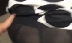 被表哥按在厕所又干了一发，今晚真的别想睡了