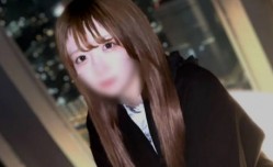 FC2PPV-4323038 最新上市！【羞恥×無修正】照れた仕草が可愛い色白19歳看護学制。最高級の透明肌