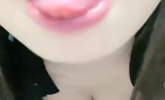 极品尤物！超高gao颜值女神！外表甜美玩起来很骚，白嫩极品美乳，黑丝美腿扣