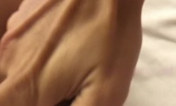 最新上市！【极品震撼性xing愛泄密】极品S级身shen材小姐姐激操3P性xing愛私拍流出 前后夹击