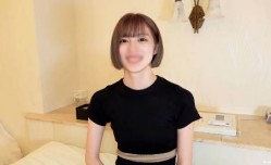 FC2PPV-3958792 最新上市！【無】髪を切ってイメチェンしたあの芸能人並みのルックスの子